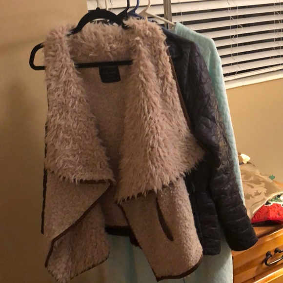 Love Tree. Cross body faux leather and fur. - Picture 3 of 7